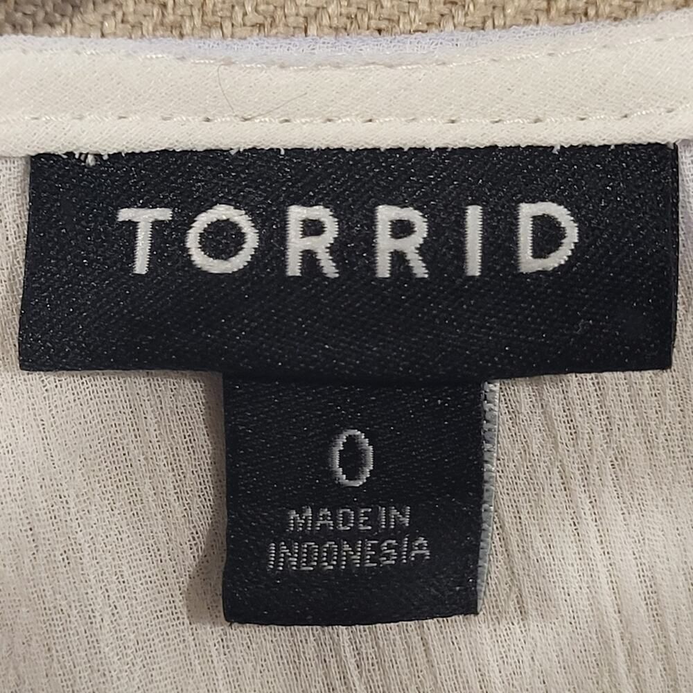 Torrid Size 0 / Large White Sheer to Semi-Sheer Blouse Short Sleeves Embroidered - Picture 3 of 15